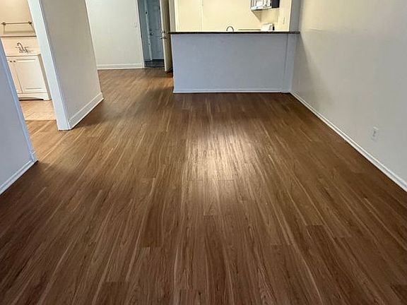 2nd image of 6726 Woodley Ave APT 108