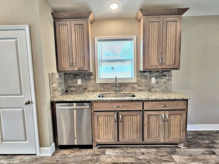 717 Iron Wood Dr SW — Photo 10