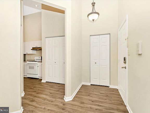 5th image of 2406 Autumn Harvest Ct Unit 301