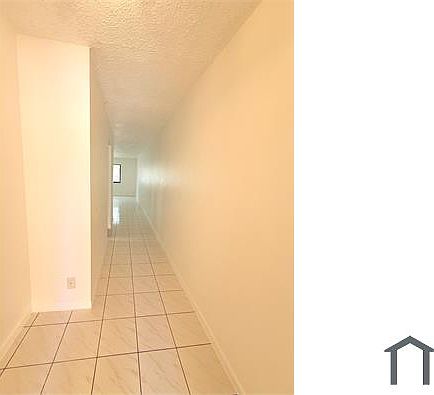 4th image of 4100 NW 114th Ave