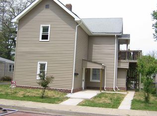 370 W Broadway St APT 1, Greenwood, IN 46142