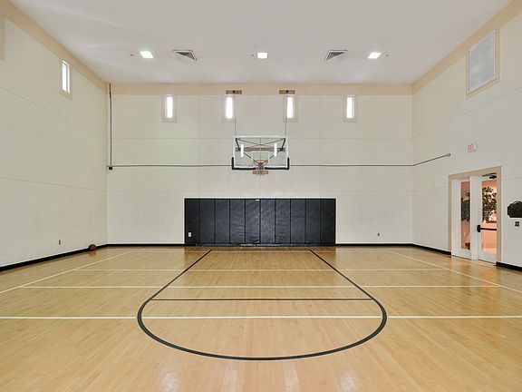 Hardwood Sport Court