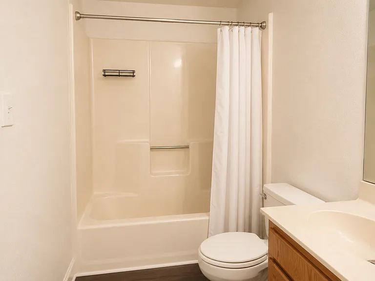 126 Hollyhill Ln #126 — Photo 28