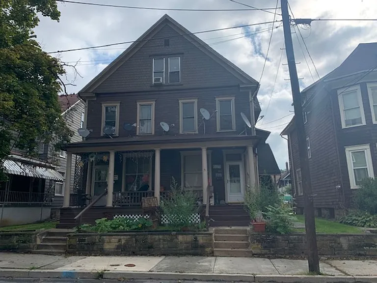 609 Pine St #611 — Photo 1