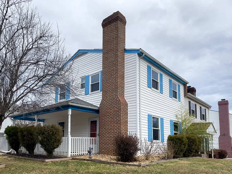 625 Bailey Rd — Photo 3