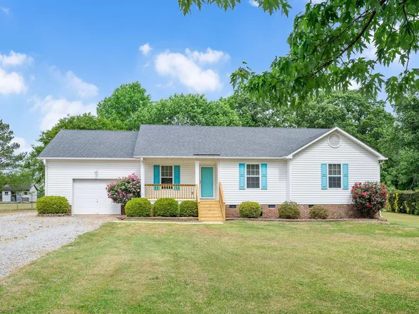 203 Lansing Dr, Benson, NC 27504