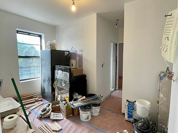 3rd image of 33-09 31st Ave #3C