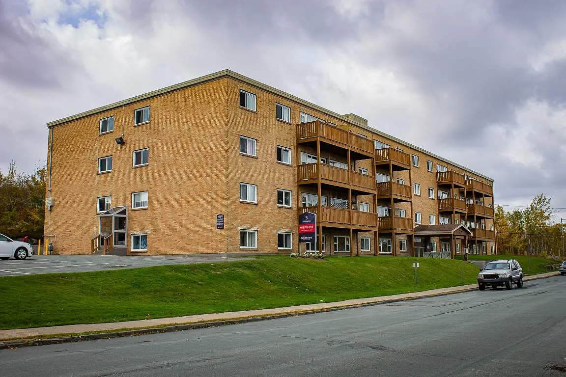 Farthington Place — Photo 3