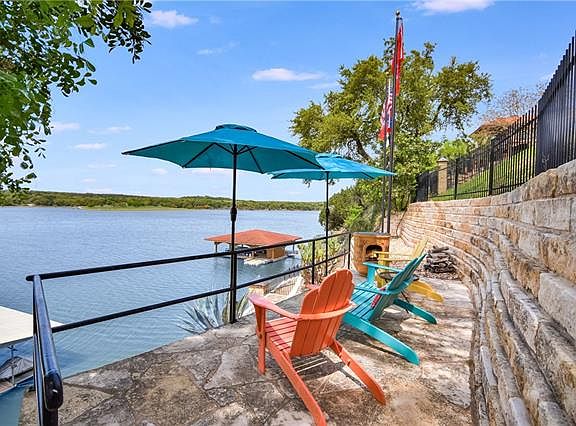 2nd image of 321 Harbor Dr