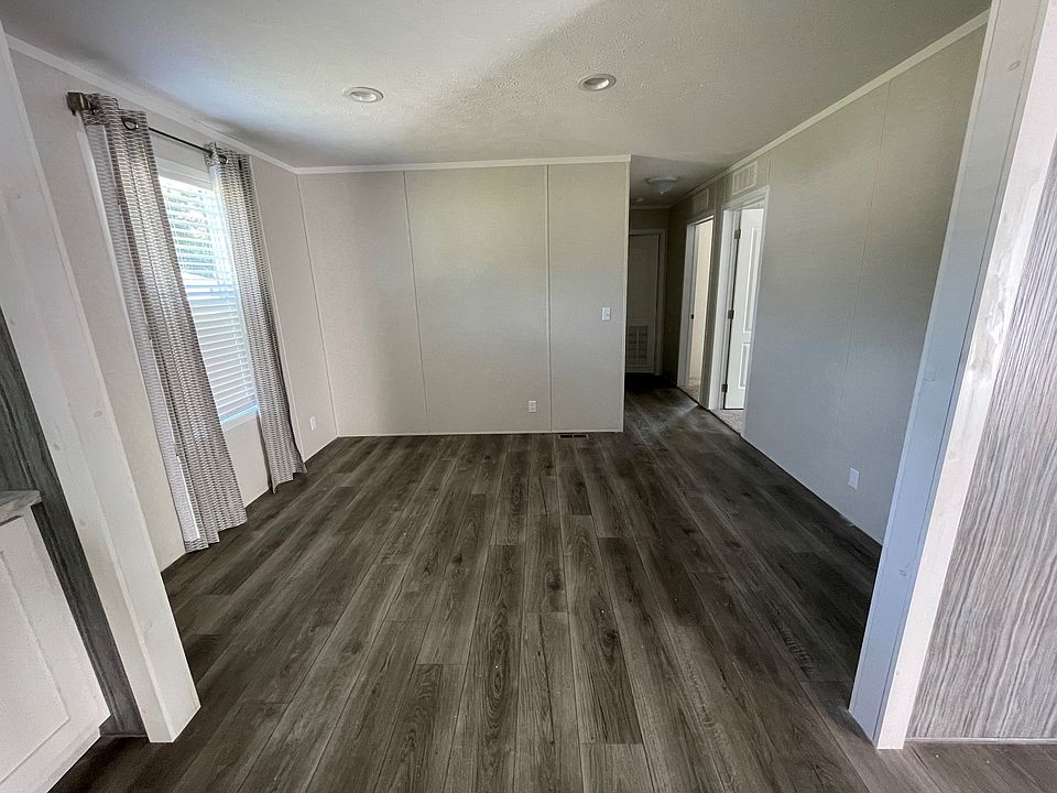 2nd image of 187 Apollo Cir #187