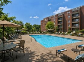 50-56 Broadlawn Park, Chestnut Hill, MA