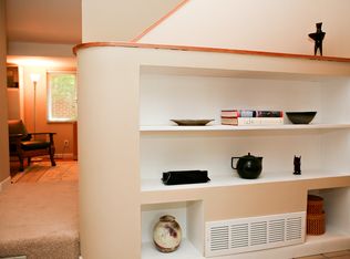 13157 Balfour Ave, Huntington Woods, MI 48070