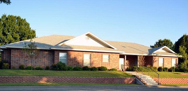 1st image of 2081 Augusta Dr