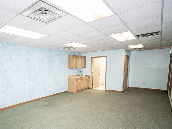 5th image of 8428-8428 88th Ave