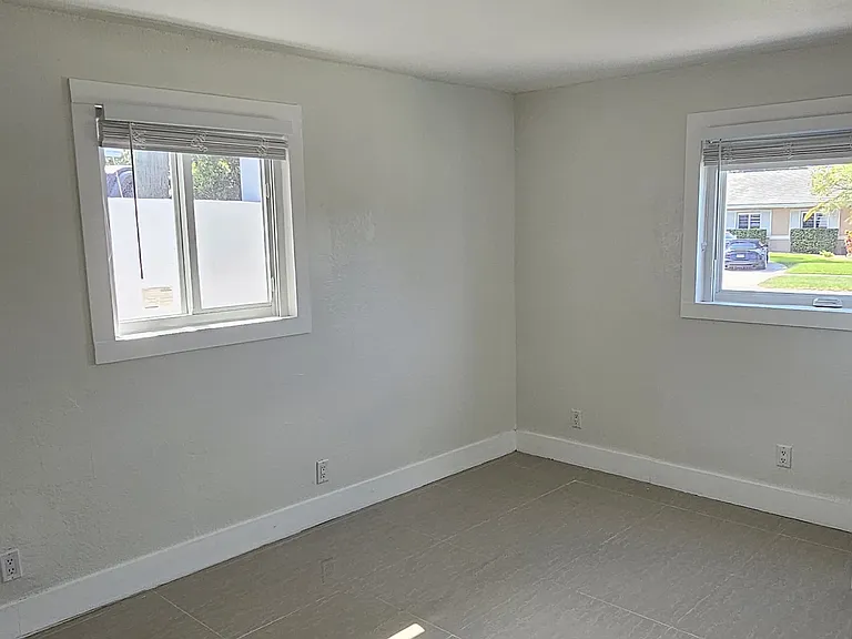 9840 Colonial Dr — Photo 9