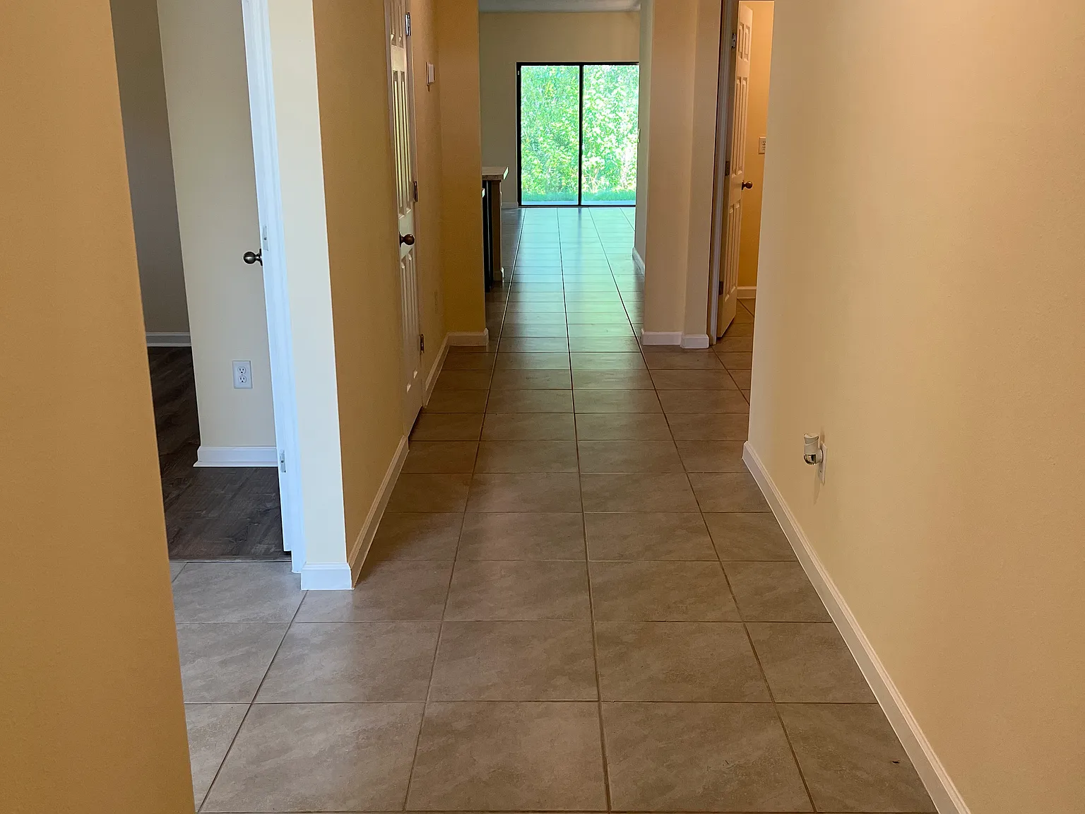 4412 Talbot Blvd — Photo 4