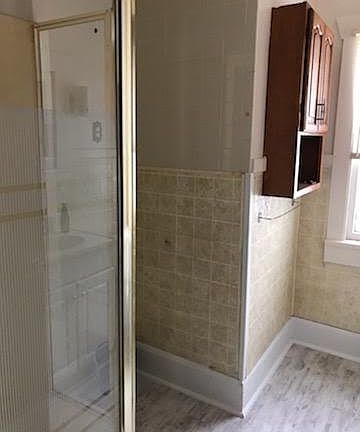 3rd image of 404 N Sunset Ave