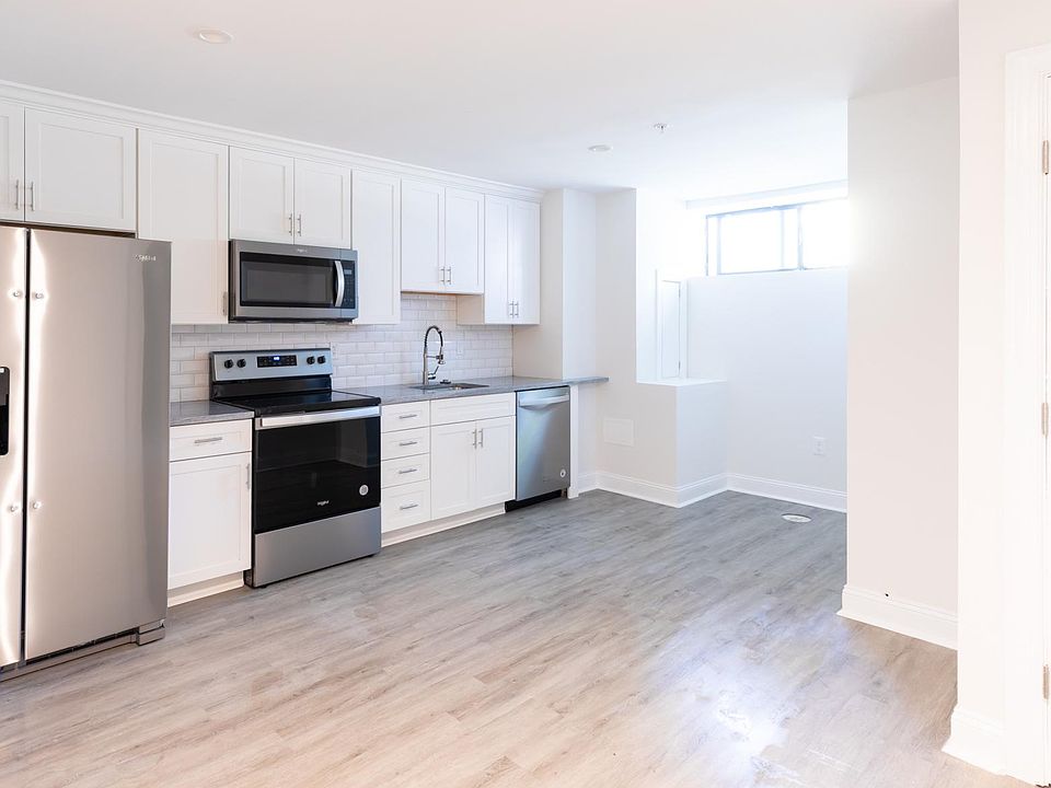 BRAND NEW kitchen!