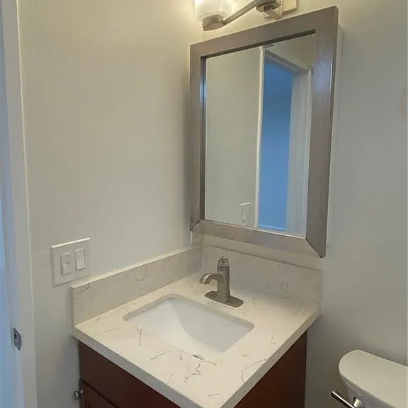 124 S Belmont St #7 — Photo 19