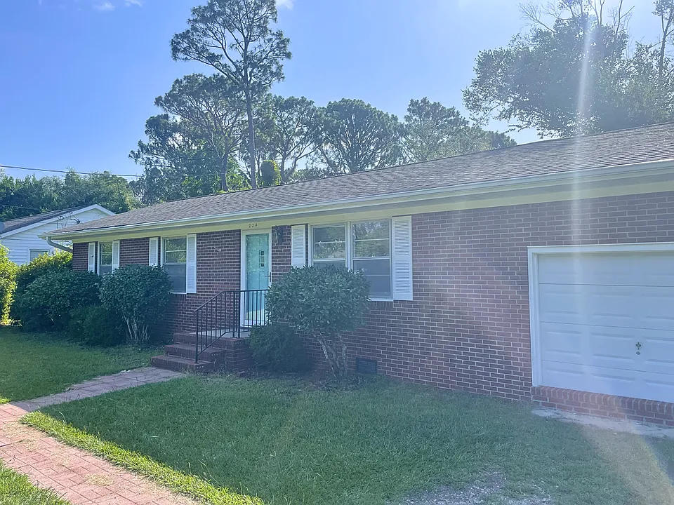 224 Wood Dale Dr
