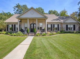 320 Black Jack Oak Dr, Madisonville, LA 70447