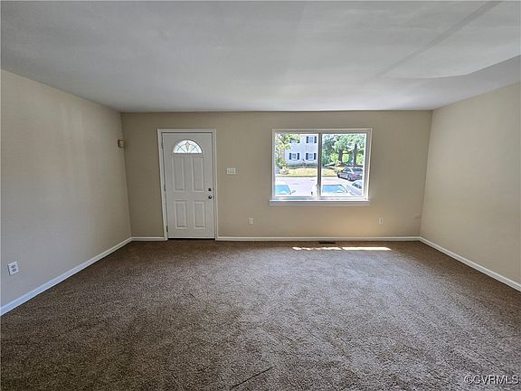 3rd image of 2120 Elkridge Ln