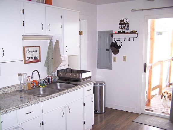 4th image of 3624 N Washington St