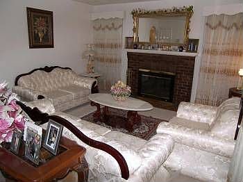5th image of 709 Somerset Pl