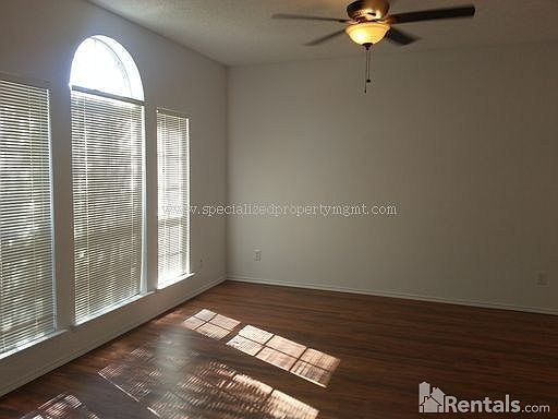 3rd image of 2508 Nogales Dr