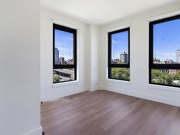 3rd image of 130 Hope St #703B