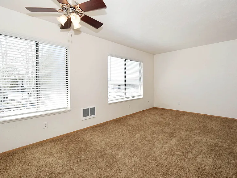 Greenfield Village Apartments — Photo 41