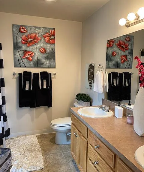 3626 Loren St NE — Photo 6