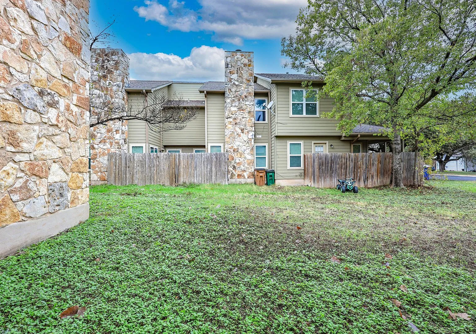 8701 Schick Rd — Photo 2