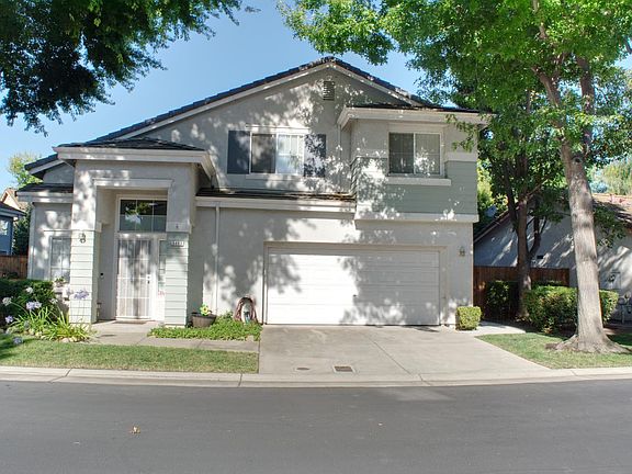 2nd image of 3683 Whispering Creek Cir