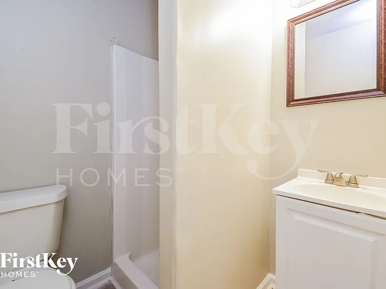 8277 Dunellen Ln — Photo 10