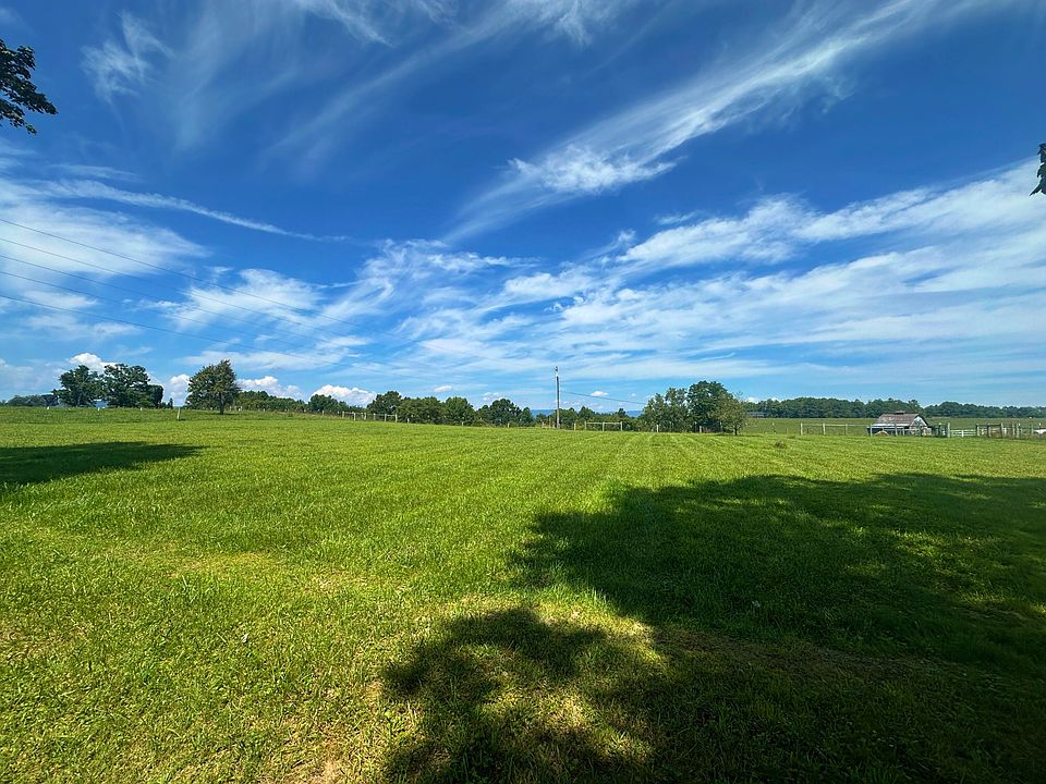 1st image of 3513 War Ridge Rd
