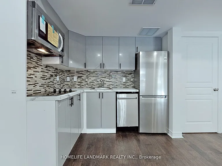 61 Rumsey Rd — Photo 5