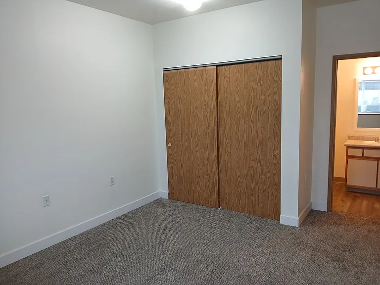2615 Claxter Rd NE — Photo 23