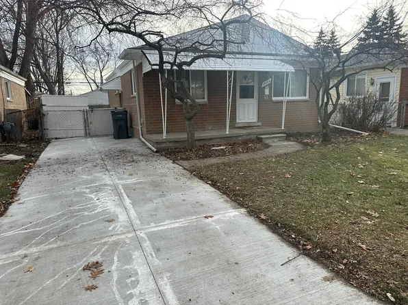 19566 Webster St, Clinton Township, MI 48035