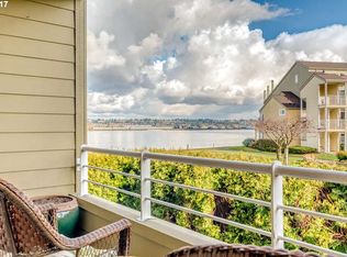 249 N Hayden Bay Dr, Portland, OR 97217
