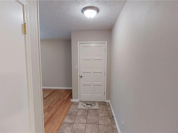3rd image of 6236 Dalford Dr