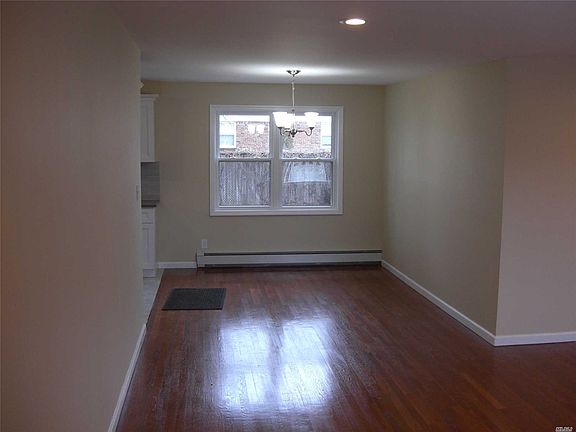 4th image of 878 Troy St