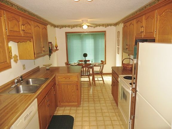 5th image of 2040 Stockinger Dr