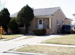 22041 Westhampton St, Oak Park, MI 48237
