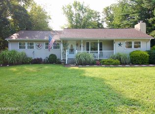 877 Monmouth Rd, Cream Ridge, NJ 08514