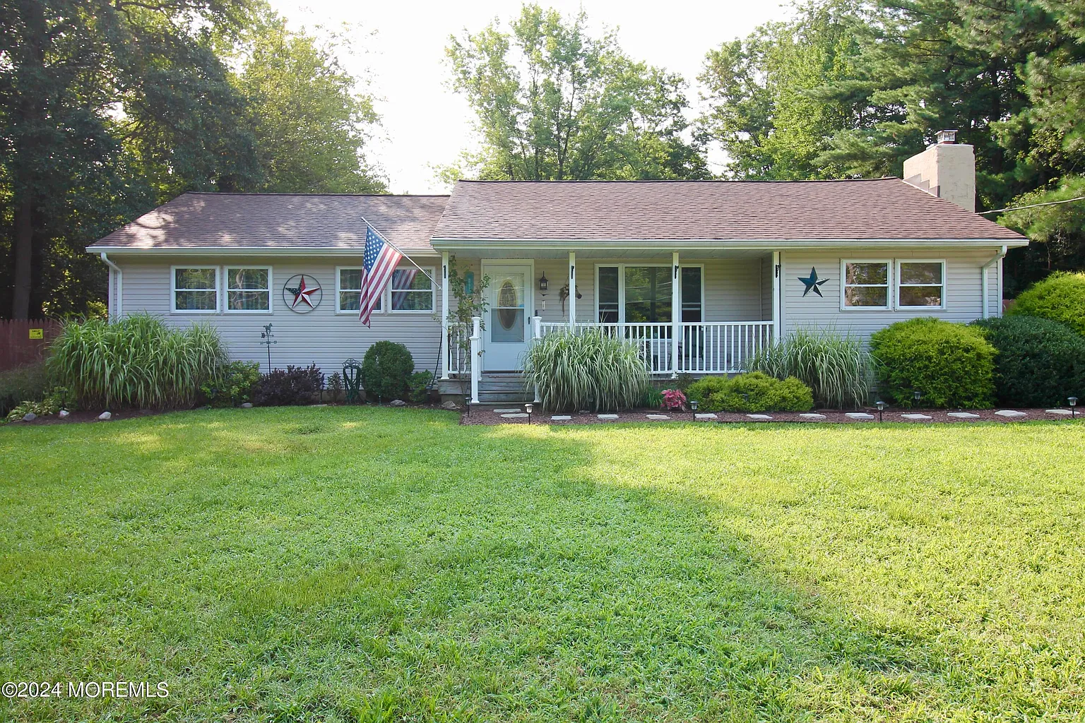 877 Monmouth Road photo 1