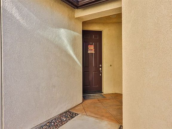 4th image of 27622 Watercrest Dr