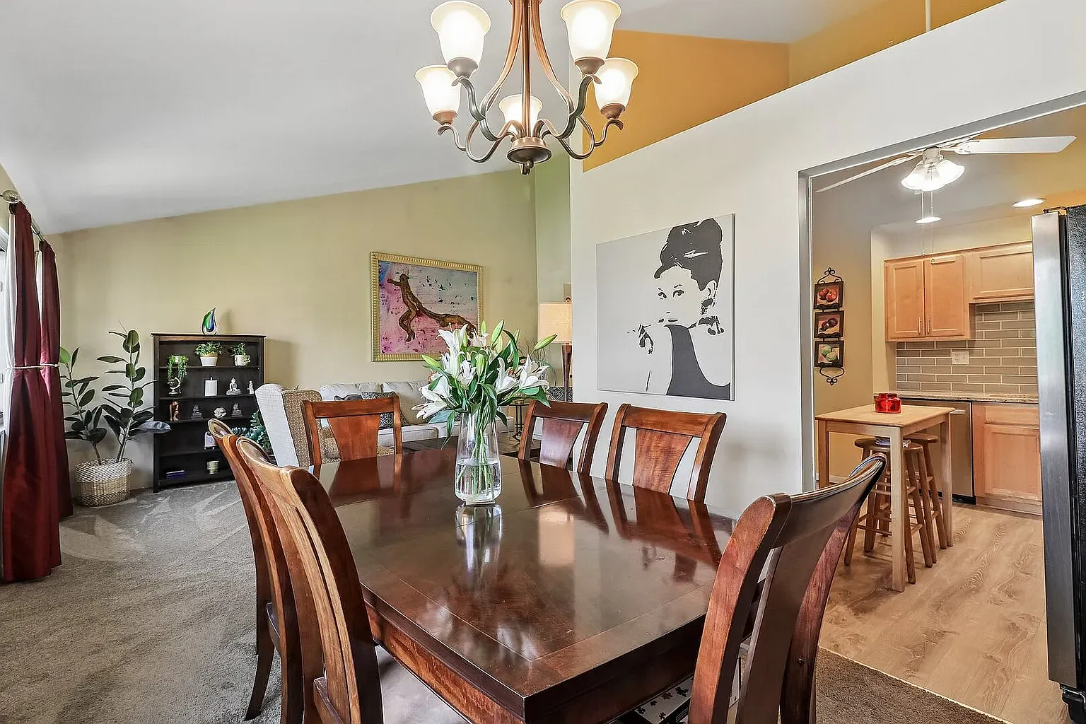 2 bed, 1.5 bath, 1421 sqft, $2,795 — Photo 3