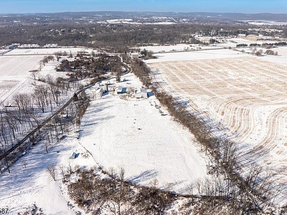 5th image of 63 & 65 Valley Crest Rd