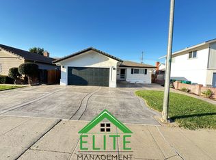 2119 Debbie Ln, Lodi, CA 95242